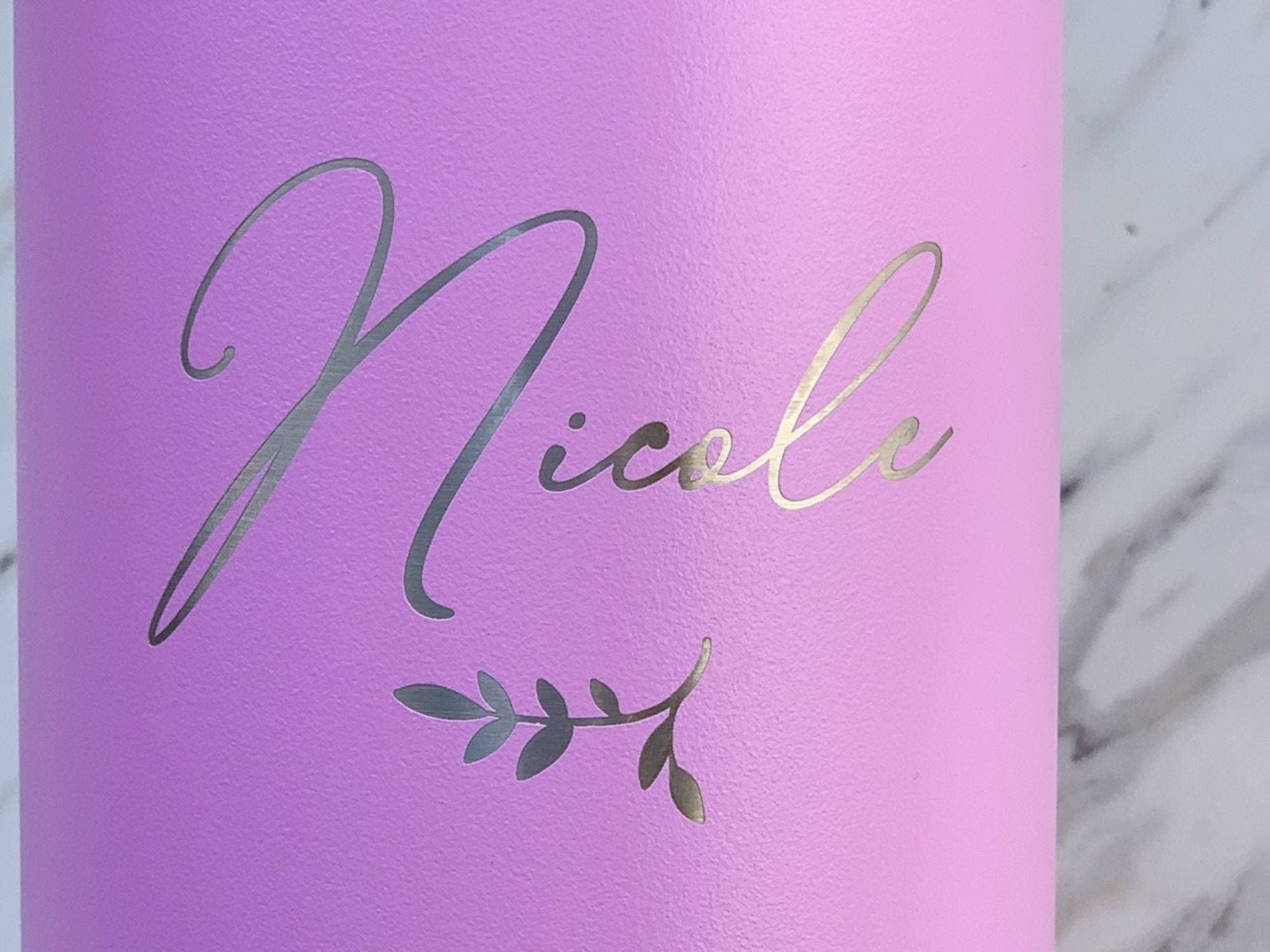 engraving 32 oz name 32oz Water Bottle Engraved With Leaf Design And Personalized