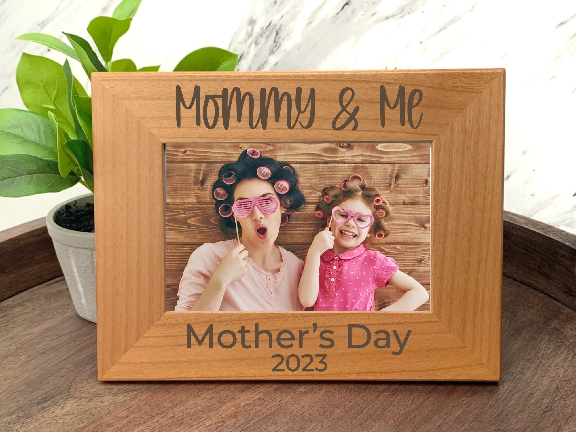 Engraving picture frames year Mommy & Me Mother's Day Frame